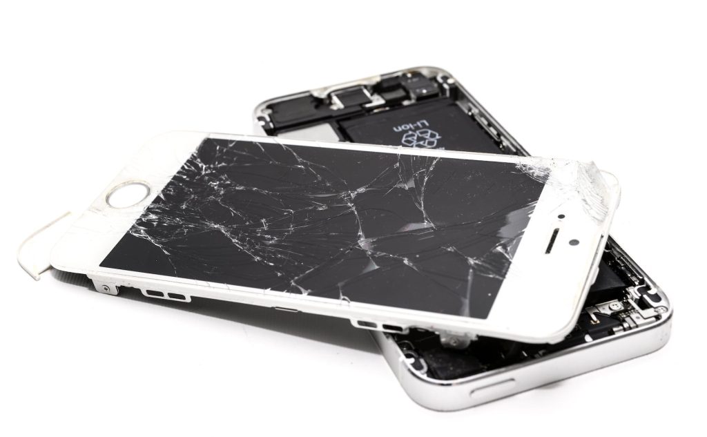 wrecked iPhone Mobile Phone Repairs Lithgow