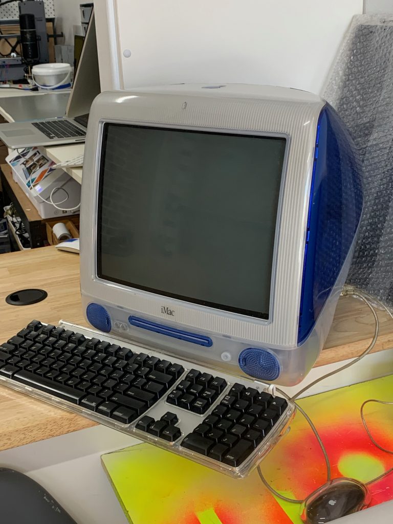 Apple Mac Repairs Katoomba: Vintage iMac that I got working.