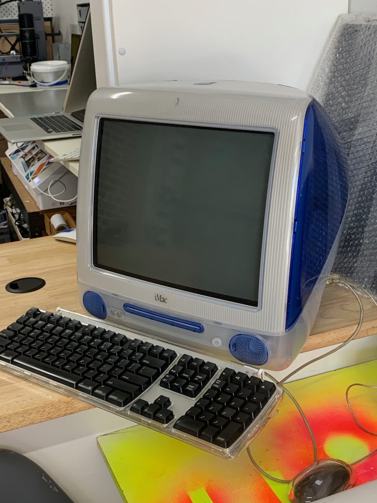 Leura Macbook Repairs: Kevin Restores old Macs for fun 
